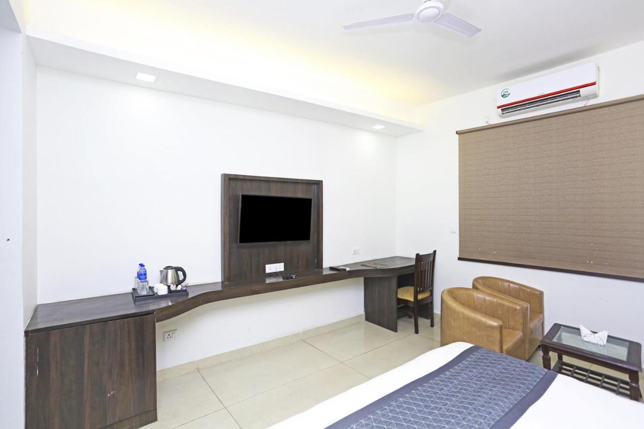 Hotel Park Tree Near Delhi Airport New Delhi Exterior photo