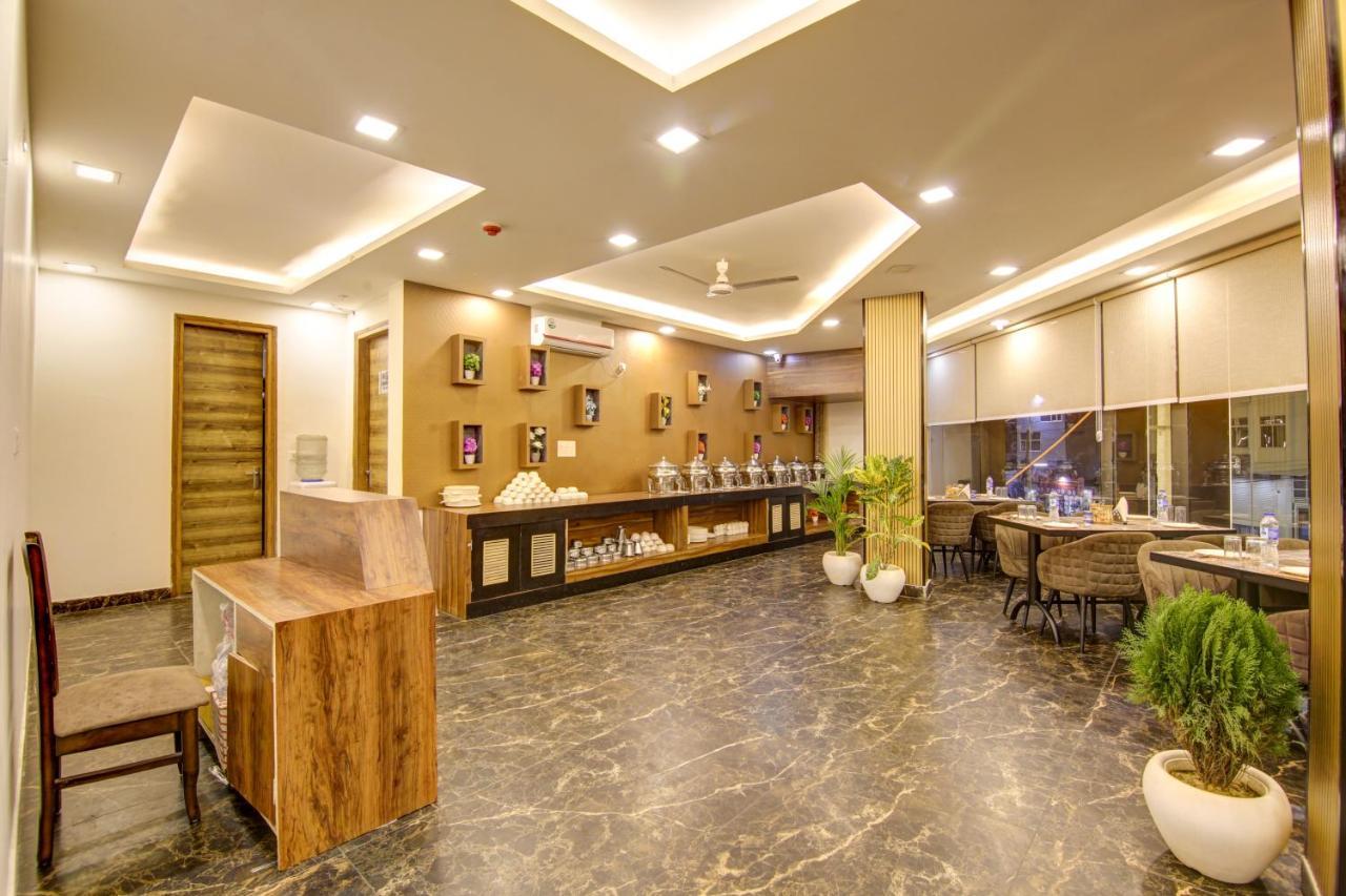 Hotel Park Tree Near Delhi Airport New Delhi Exterior photo
